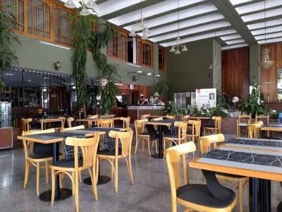 4-star Hotels Continental Hotel