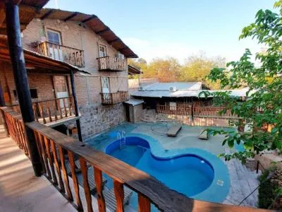 Águila Blanca Cabins  in  La Rioja