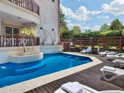 La Hispaniola Apart Hotel Apart Hotels  in  Pinamar