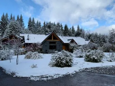 Arcanos, Casa de Montaña Hosterías 2 estrellas  en  Villa La Angostura