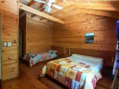 Albergues/Hostels Sasha Motel Familiar