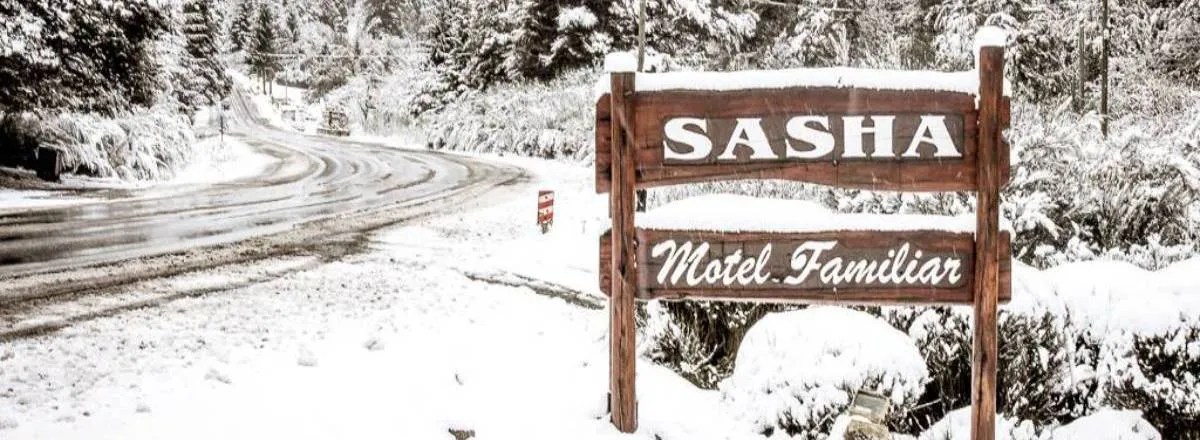 Albergues/Hostels Sasha Motel Familiar