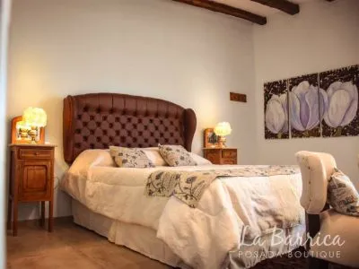 Hostelries La Barrica