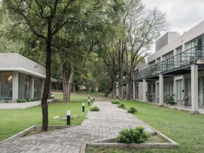 3-star Hotels Calina Hotel