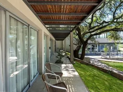 3-star Hotels Calina Hotel