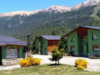 Ruca Carel Alojamientos en el Cerro Catedral   en  Bariloche