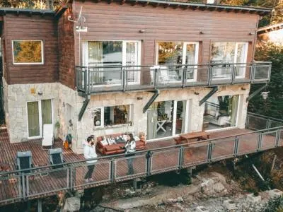 Alquileres de propiedades turísticas Albanta Casa con costa de Lago en Bariloche