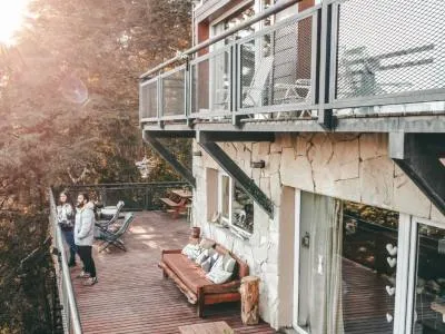 Alquileres de propiedades turísticas Albanta Casa con costa de Lago en Bariloche