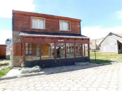 Doña Maria Cabañas  en  Copahue