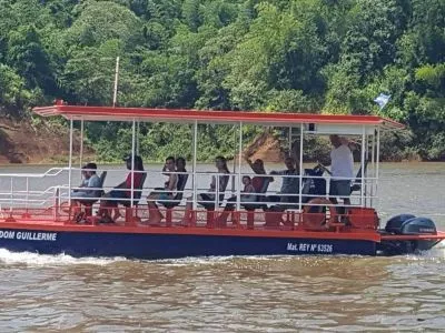 Operadores de Servicios Turísticos Balsa Aventura