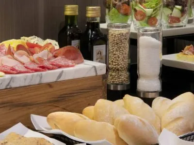 4-star Hotels NH 9 de Julio