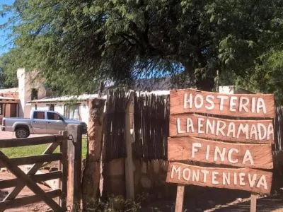 Hosterías La Enramada