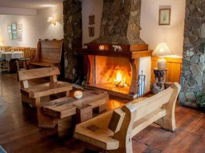 Hosterías 3 estrellas El Arbol Duende