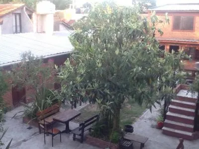 Albergues/Hostels La Linda Vecindad