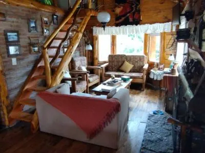 Alojamiento en Lago Meliquina (a 30 Km. de San Martín de los Andes) Cabañas Peumahue