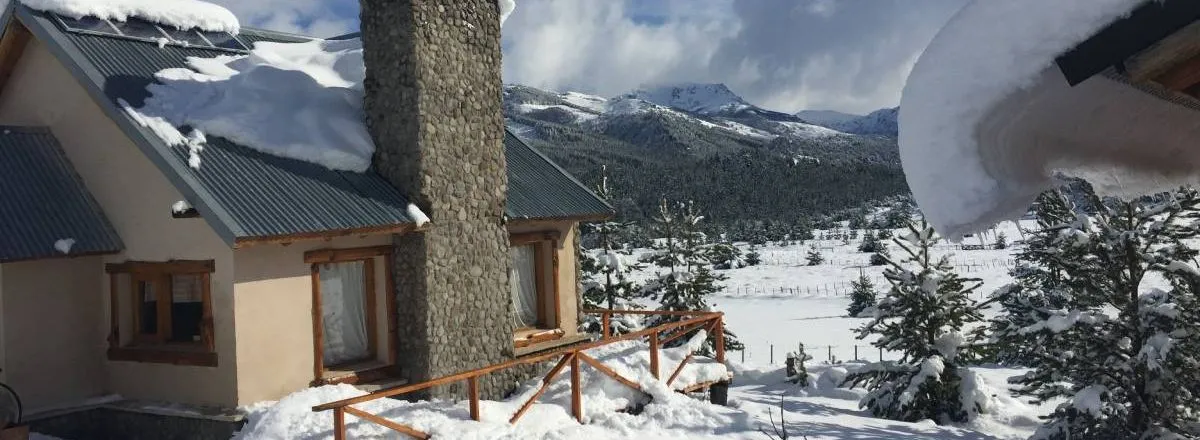 Alojamiento en Lago Meliquina (a 30 Km. de San Martín de los Andes) Cabañas Peumahue