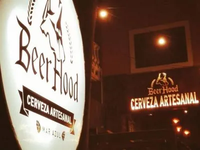 Beerhood Cervecerías  en  Mar Azul