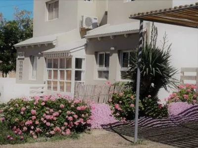 Luna Bahía Apart Hotels  in  Las Grutas