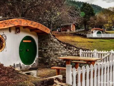 Fully-equipped Camping Sites La Cascada