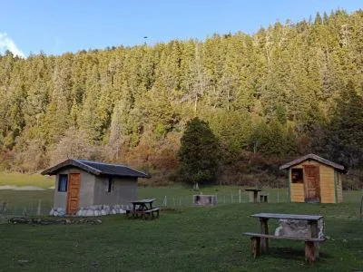 Fully-equipped Camping Sites La Cascada