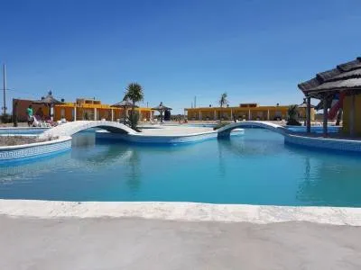 Hoteles Hotel y Cabañas Copacaribe