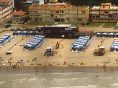 Amarelo Beach Resorts  in  Villa Gesell