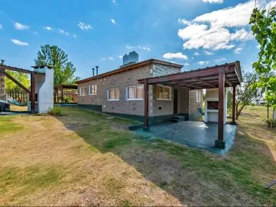 La Querencia Cabins  in  Villa Carlos Paz
