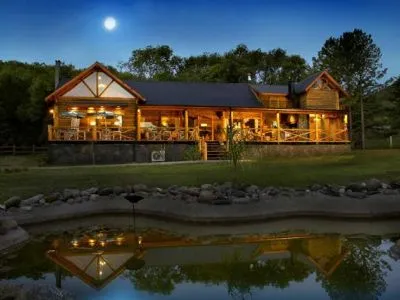 Quercus Restaurants  in  Villa General Belgrano