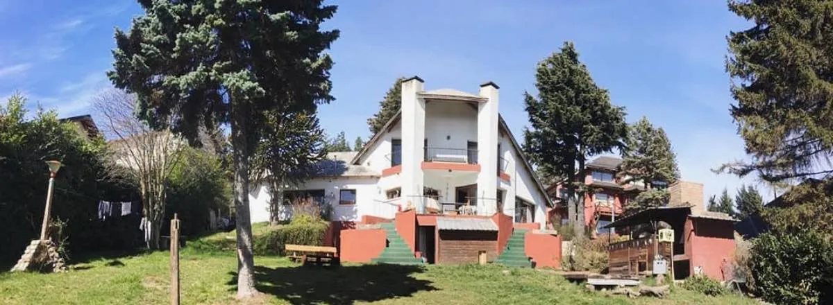 Albergues/Hostels La Casona