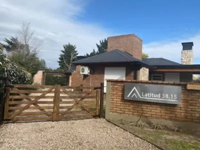 Latitud 38.15 Cabañas  en  Sierra de la Ventana