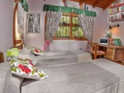 La Casa de las Flores 1-star Hotels  in  Bariloche