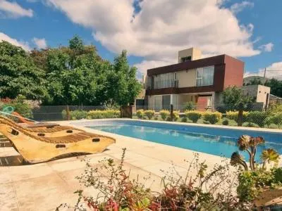 Mirador de Animas Cabins 2-star Cabins  in  Tandil