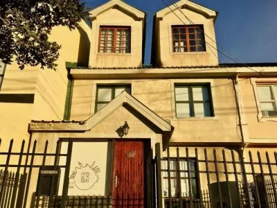 Vuelta al Mundo Bed & Breakfast  in  Ushuaia