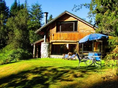 El Siestero Cabañas 3 estrellas  en  Villa La Angostura