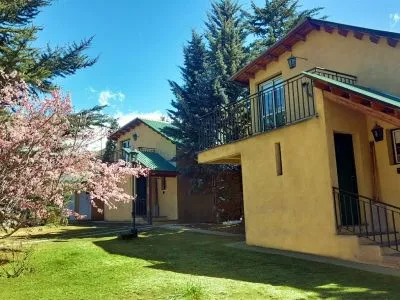 Los Arreboles Cabañas  en  Potrerillos