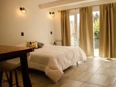 Apartments Aiksh Apartamentos