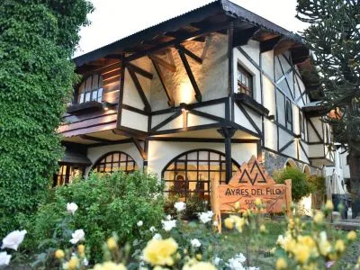 Hostería Ayres del Filo by Visionnaire 3-star Hostelries  in  San Martín de los Andes