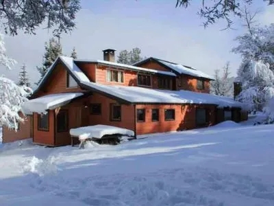 Cabaña Grande para Grupos Adventure Cabañas 3 estrellas  en  San Martín de los Andes