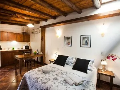 Hoteles 4 estrellas Posada de Rosas