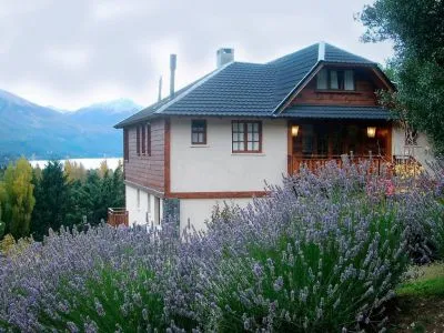 Arelauquen Bungalows Cabañas 3 estrellas  en  Bariloche