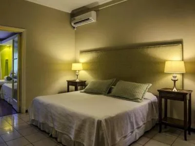 Hoteles Plaza Italia B & B