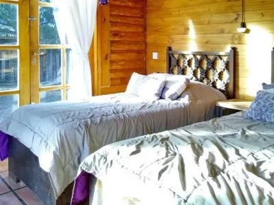 Alojamiento en Lago Meliquina (a 30 Km. de San Martín de los Andes) Rucachaw