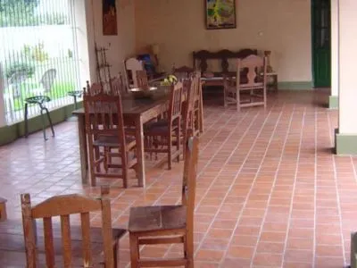 Apart Hoteles La Casona de Cerrillos