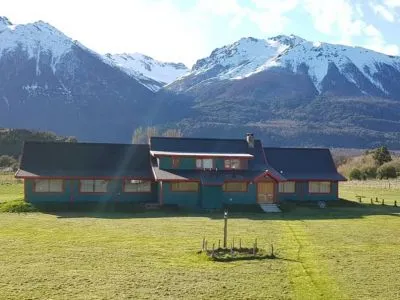 La Pilarica Lodge (Solo adultos) Hostelries  in  Lago Puelo