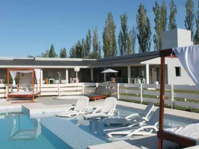 Pura Vida Hosterías  en  San Rafael