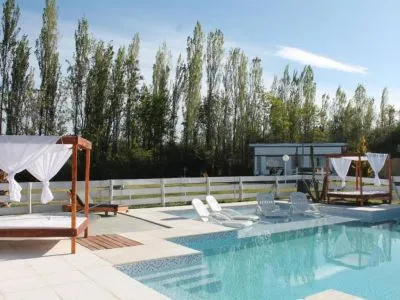 Hostelries Pura Vida