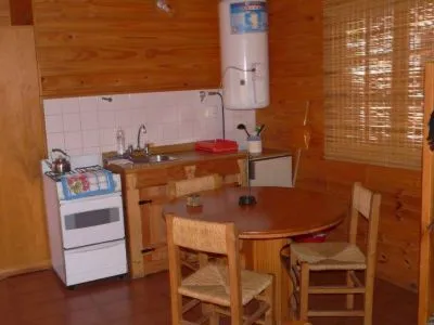 Alojamiento en Lago Meliquina (a 30 Km. de San Martín de los Andes) Huepull