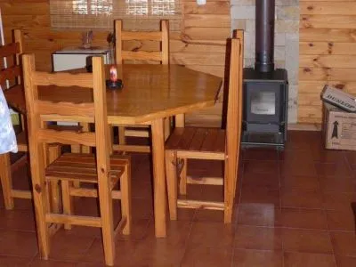 Alojamiento en Lago Meliquina (a 30 Km. de San Martín de los Andes) Huepull