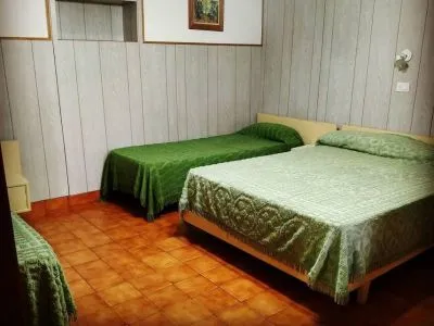 Hostales Residencial Mercedes