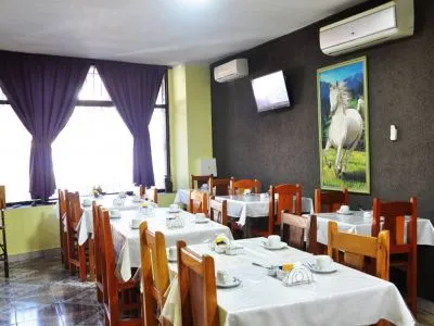 Hoteles La Familia Hotel